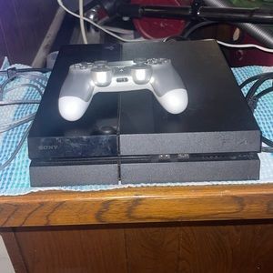 PS4 controller & PS4 console